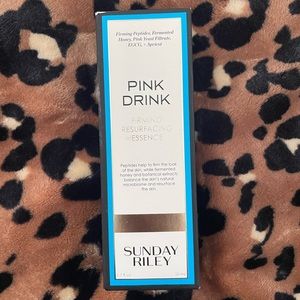 Pink drink firming resurfacing mist